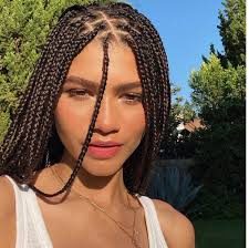 Knotless braids hairstyle detail